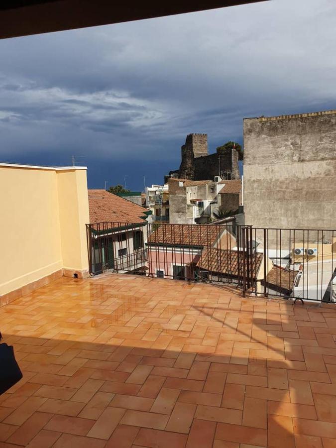 Charme In Aci Castello Apartment Екстериор снимка